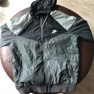 Nike windbreaker